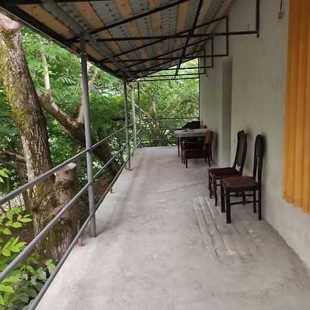 Hostel On The River Батуми Экстерьер фото