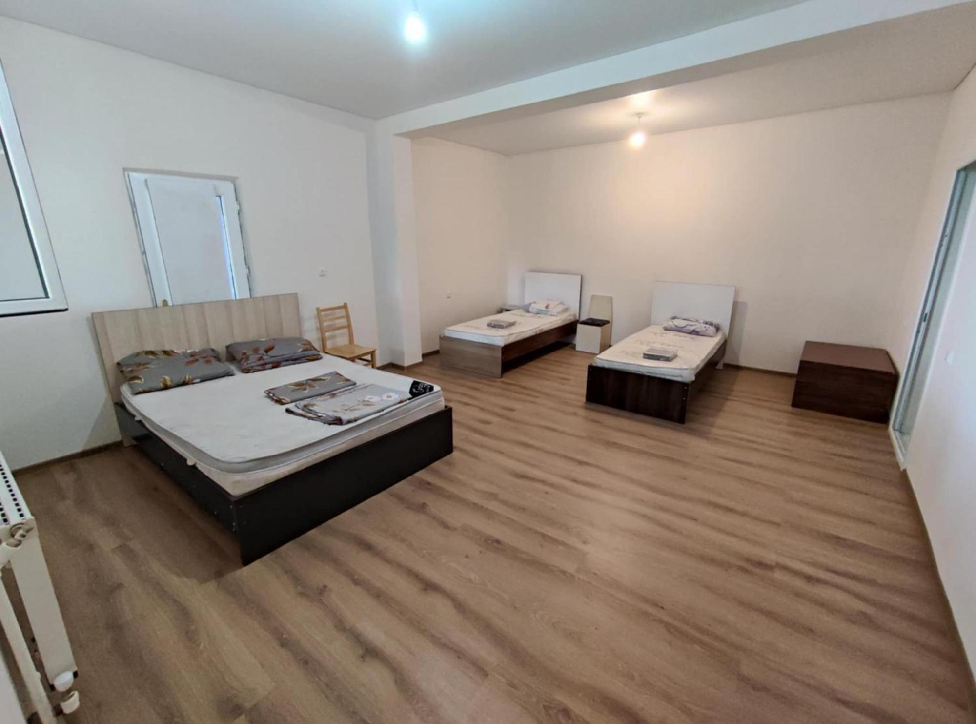 Hostel On The River Батуми Экстерьер фото